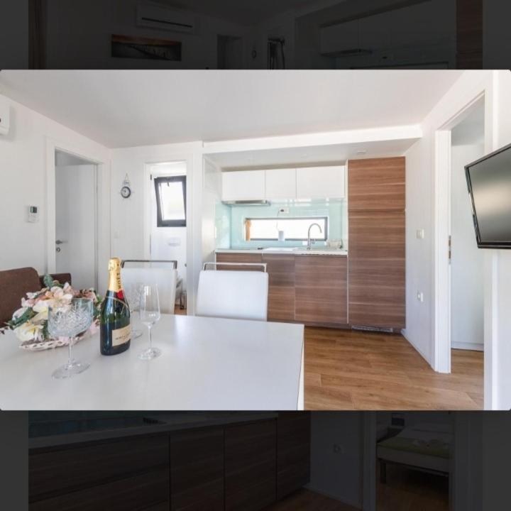 Tomica Apartments With Pool Biograd Na Moru Εξωτερικό φωτογραφία
